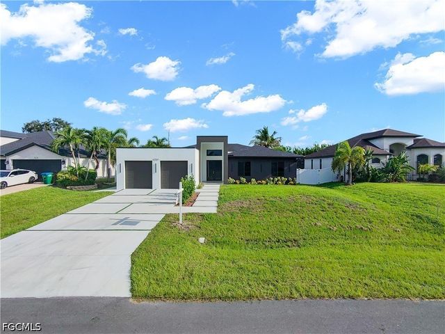 2700 SW Embers TER, Cape Coral, FL 33991