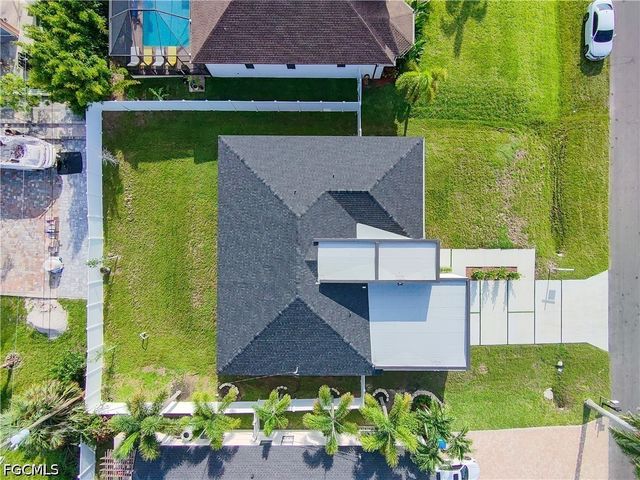 2700 SW Embers TER, Cape Coral, FL 33991