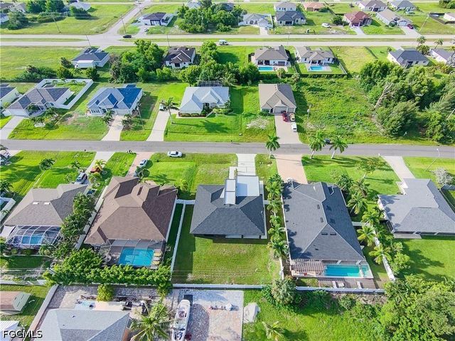 2700 SW Embers TER, Cape Coral, FL 33991