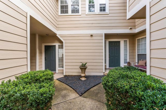 7 S Avonlea Circle, Spring, TX 77382