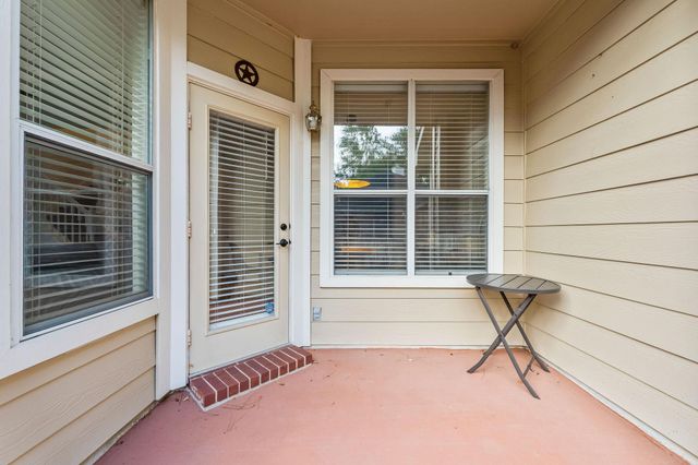 7 S Avonlea Circle, Spring, TX 77382