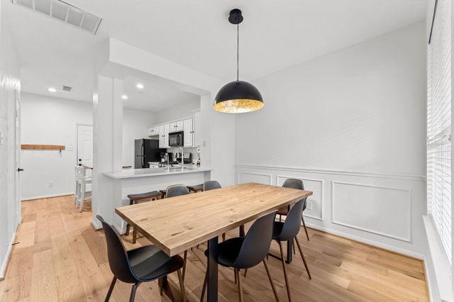 7 S Avonlea Circle, Spring, TX 77382