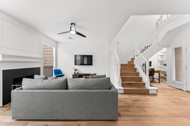 7 S Avonlea Circle, Spring, TX 77382