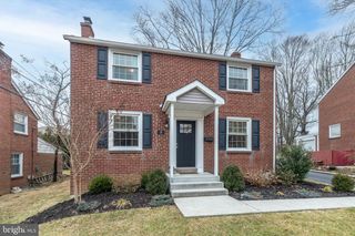 8 MYRTLE AVE, Havertown, PA 19083