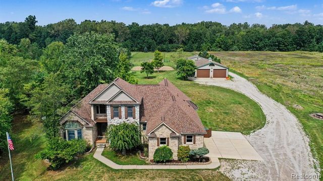 27800 Van Horn Road, New Boston, MI 48164
