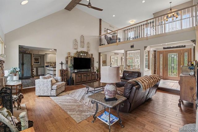 27800 Van Horn Road, New Boston, MI 48164