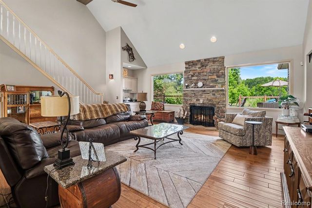 27800 Van Horn Road, New Boston, MI 48164