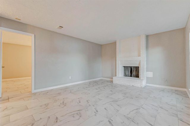 8622 Connaught Garden Drive, Houston, TX 77083