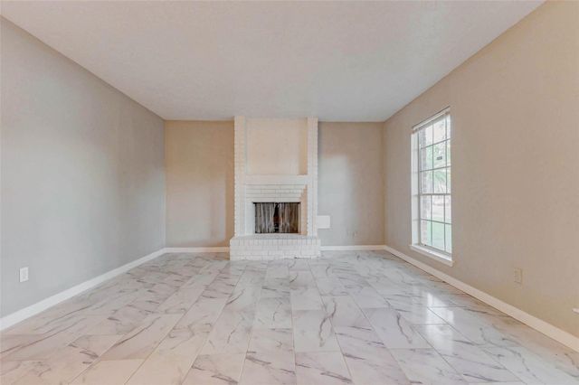 8622 Connaught Garden Drive, Houston, TX 77083