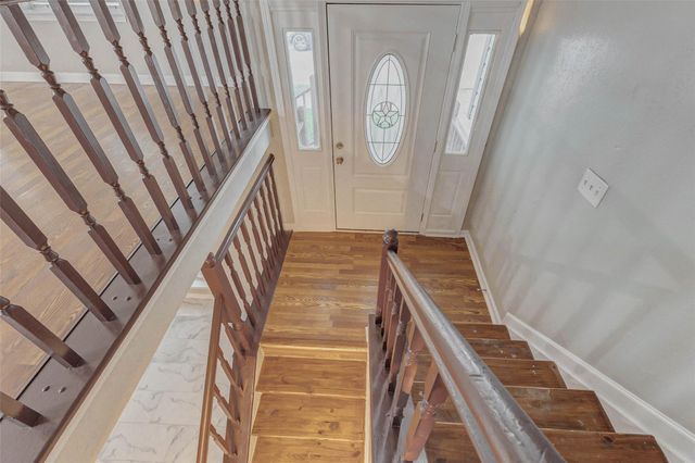 8622 Connaught Garden Drive, Houston, TX 77083