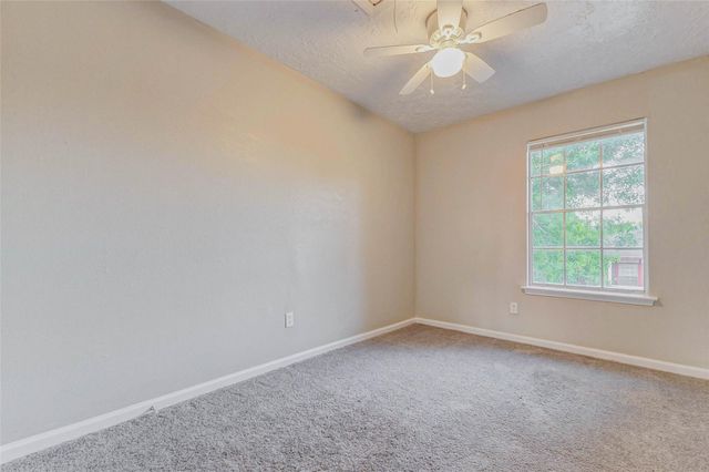 8622 Connaught Garden Drive, Houston, TX 77083