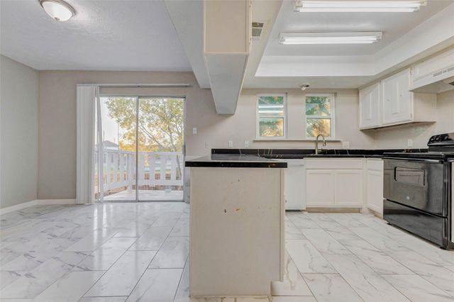 8622 Connaught Garden Drive, Houston, TX 77083