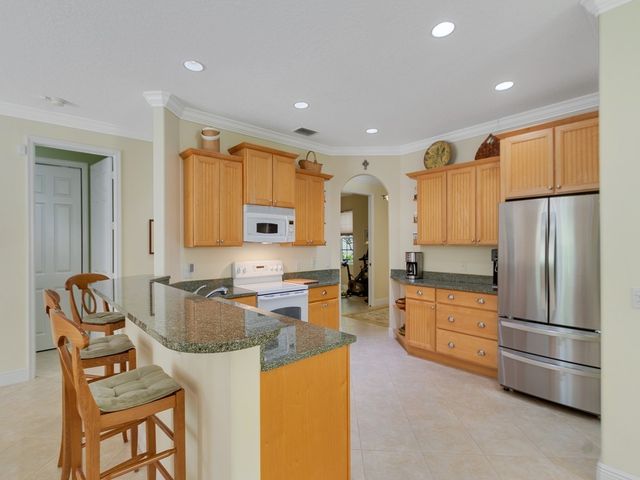 4180 E 16th Square, Vero Beach, FL 32967