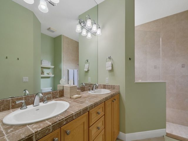 4180 E 16th Square, Vero Beach, FL 32967