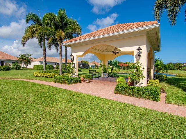 4180 E 16th Square, Vero Beach, FL 32967