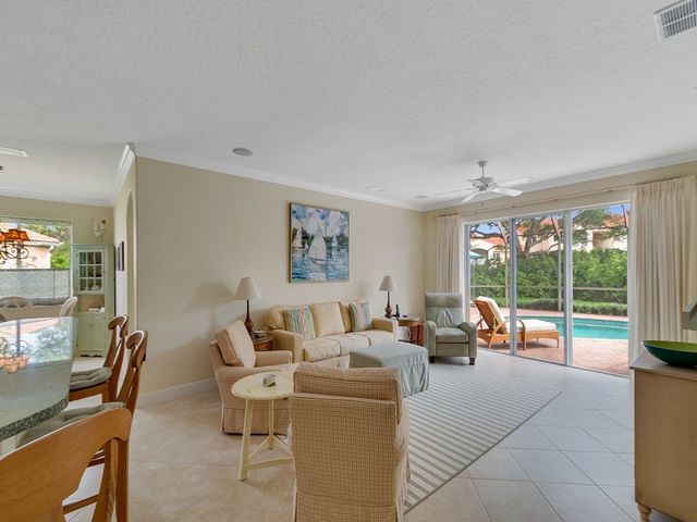 4180 E 16th Square, Vero Beach, FL 32967