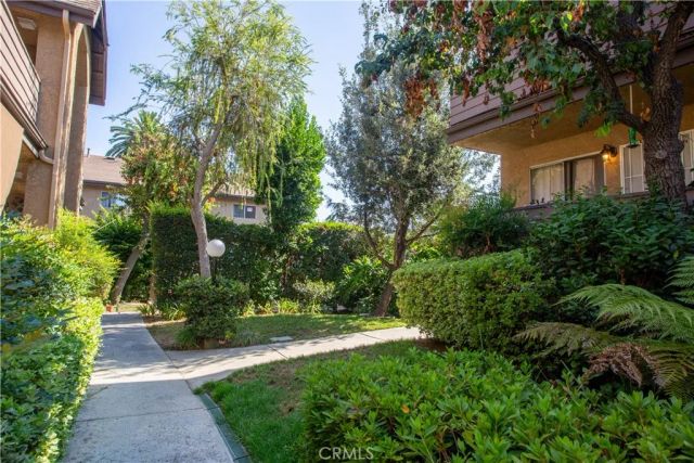 14835 Sherman Way 3, Van Nuys, CA 91405