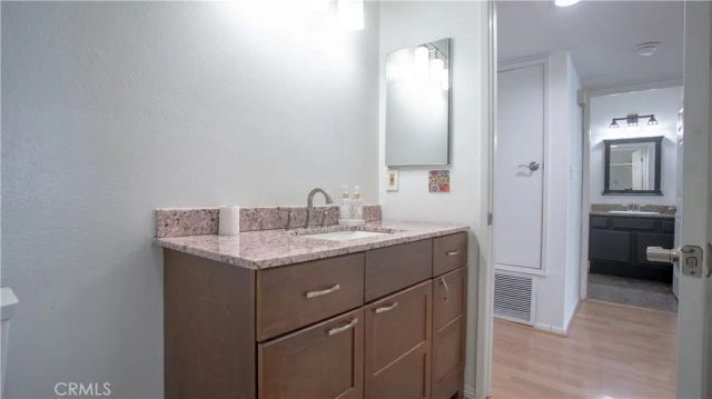 14835 Sherman Way 3, Van Nuys, CA 91405