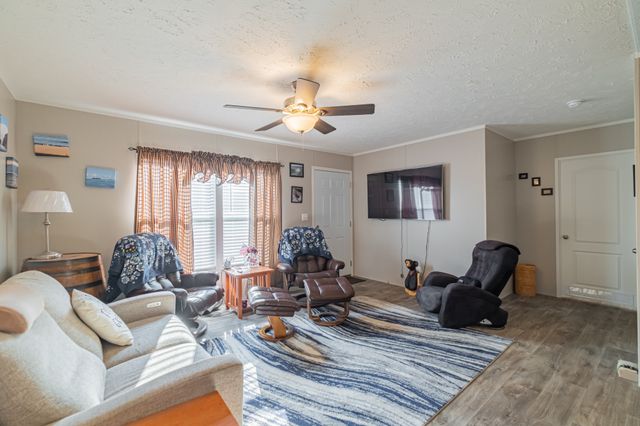 2504 Winchester Hwy, Kelso, TN 37348