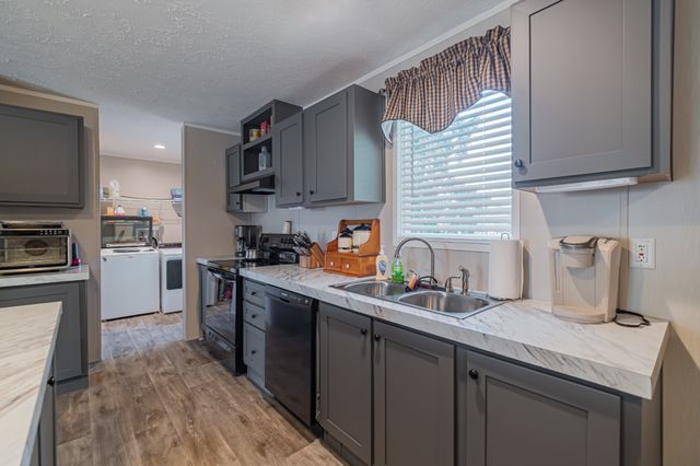 2504 Winchester Hwy, Kelso, TN 37348