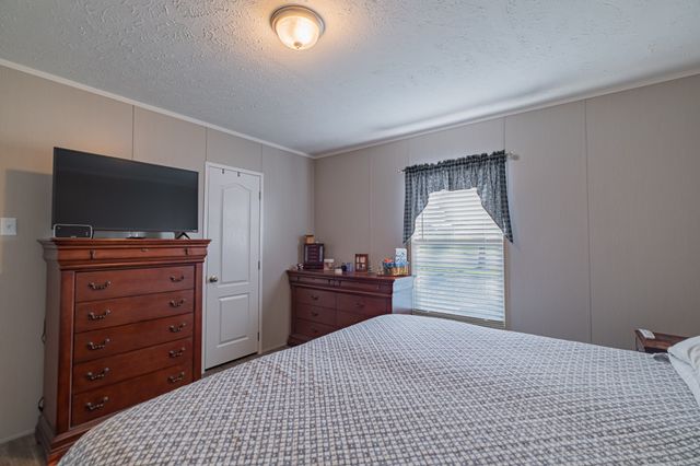2504 Winchester Hwy, Kelso, TN 37348