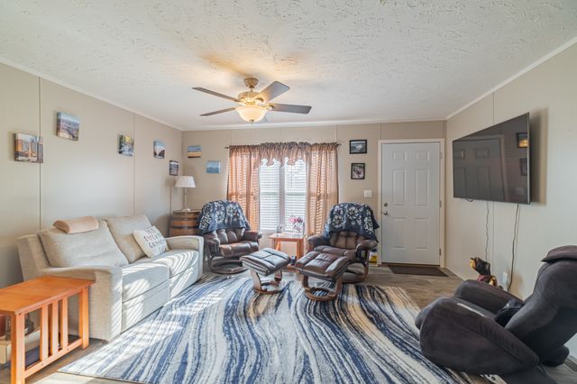 2504 Winchester Hwy, Kelso, TN 37348