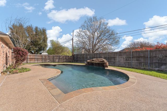 7336 Century Drive, North Richland Hills, TX 76182