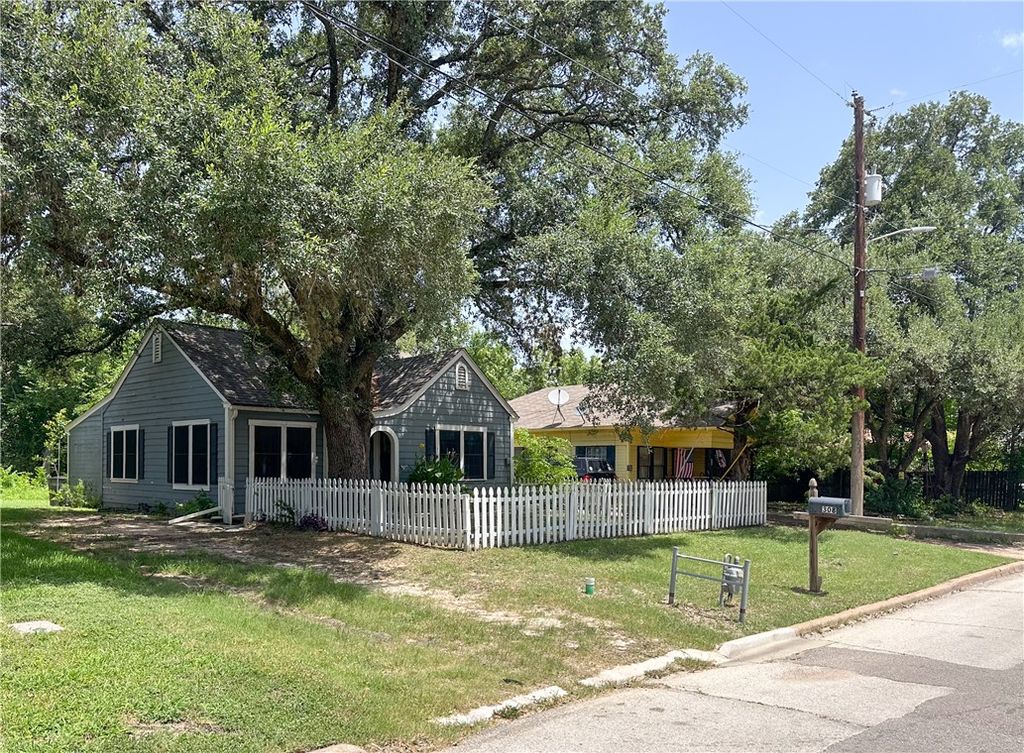 308 North Haswell Drive, Bryan, TX 77803 — photo 2