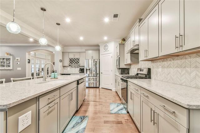 5704 Miravista Way, Hoschton, GA 30548