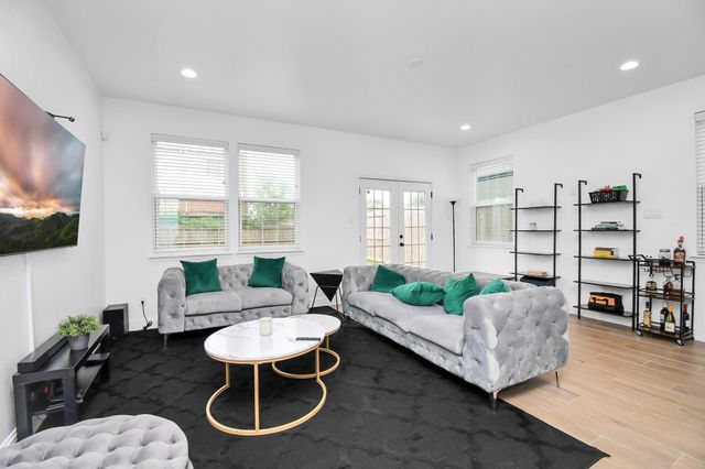 4124 Dorchester Street, Houston, TX 77016