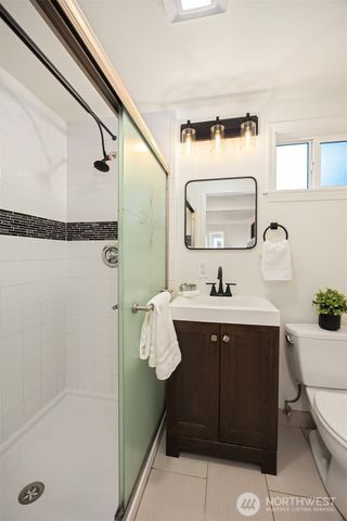 17563 12th Avenue NE, Shoreline, WA 98155