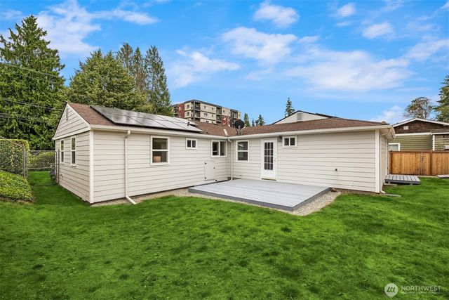 17563 12th Avenue NE, Shoreline, WA 98155