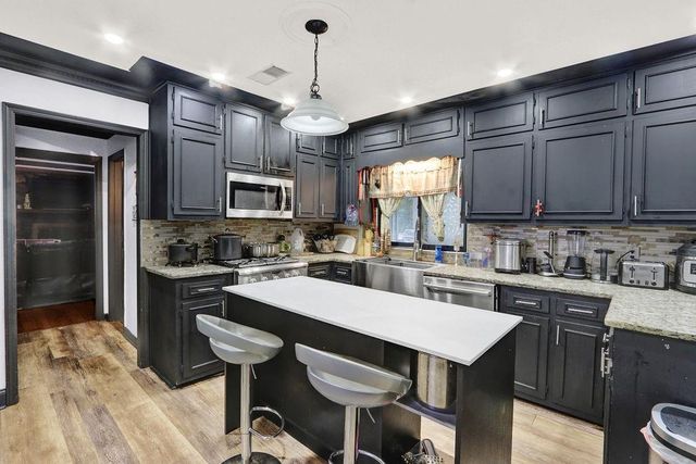 714 Wetherborn Place, Stone Mountain, GA 30083