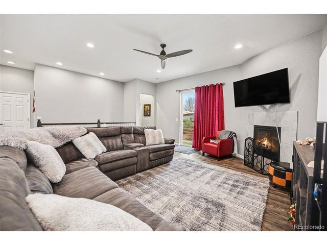 7226 Zinnia St, Arvada, CO 80005