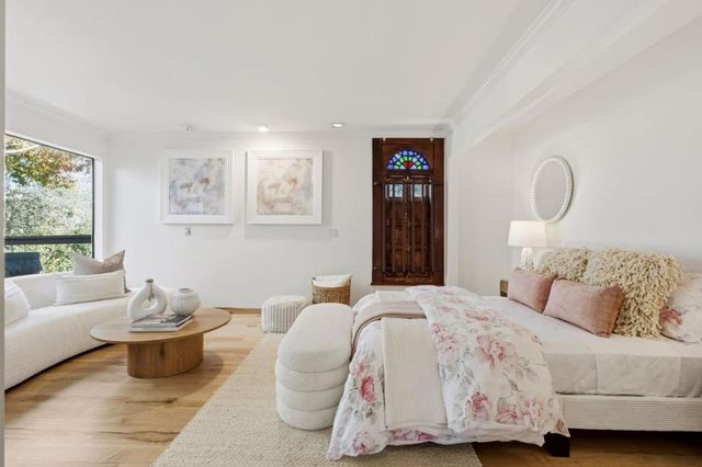 711 W California Way, Redwood City, CA 94062