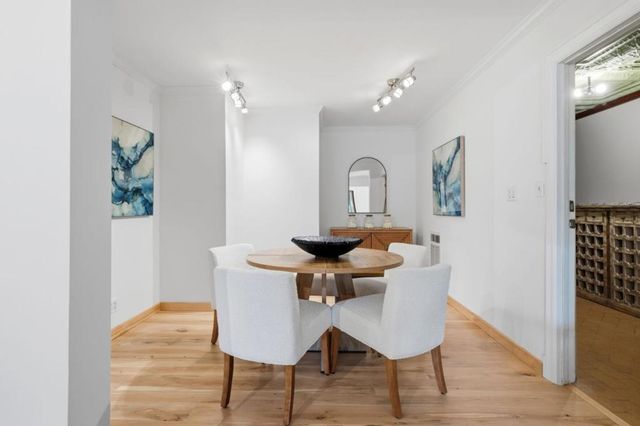 711 W California Way, Redwood City, CA 94062