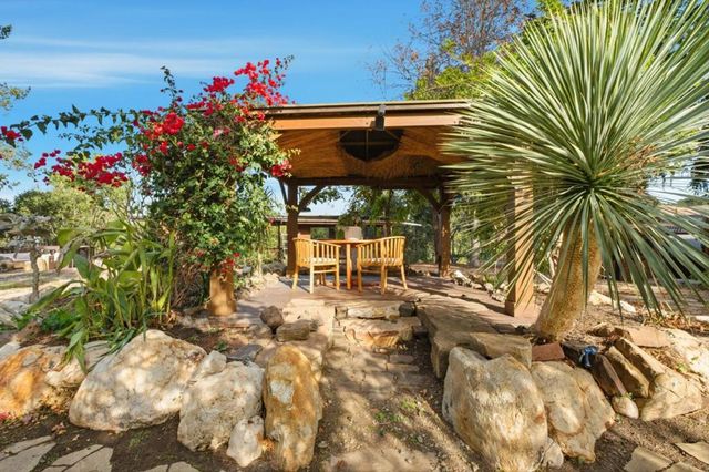 711 W California Way, Redwood City, CA 94062