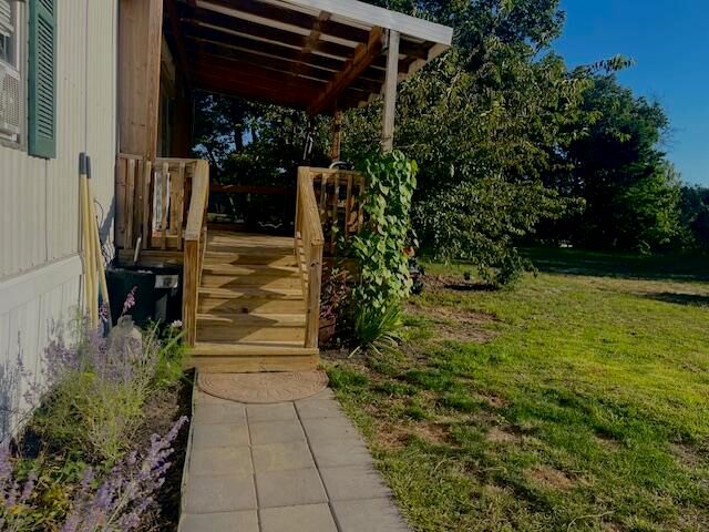 3517 Pinewood Trail, Holton, MI 49425