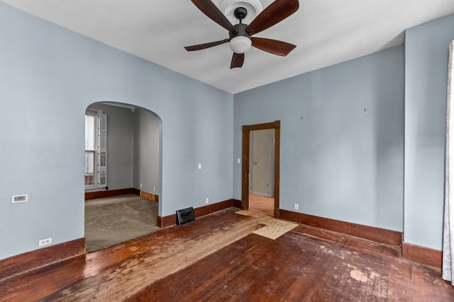 610 30th Street, Rock Island, IL 61201