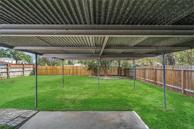 5726 Yorkgate Drive, Spring, TX 77373