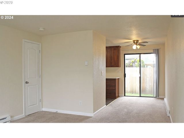 5123 Ne KILLINGSWORTH St, Portland, OR 97218