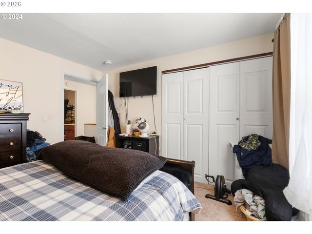 5123 Ne KILLINGSWORTH St, Portland, OR 97218