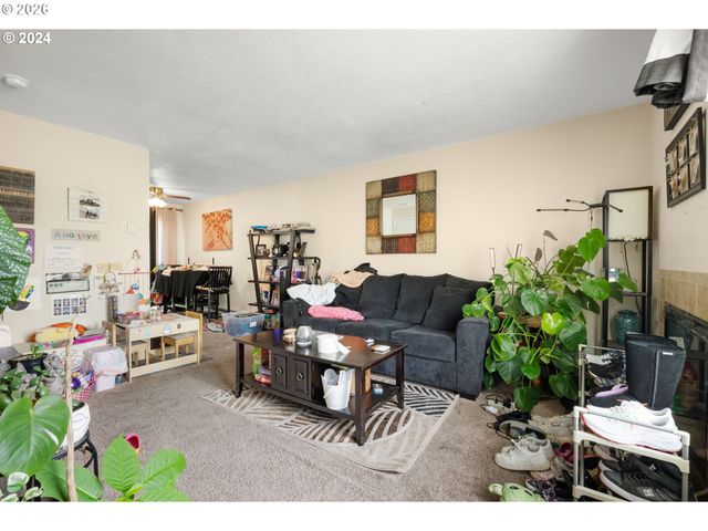 5123 Ne KILLINGSWORTH St, Portland, OR 97218