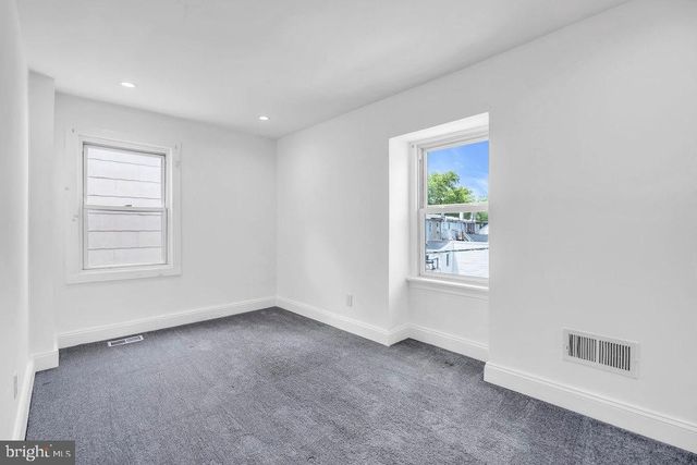 206 JONES AVE, Burlington, NJ 08016