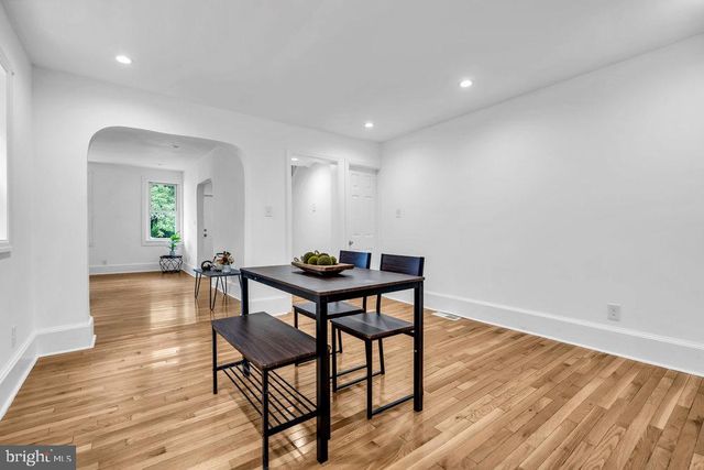 206 JONES AVE, Burlington, NJ 08016