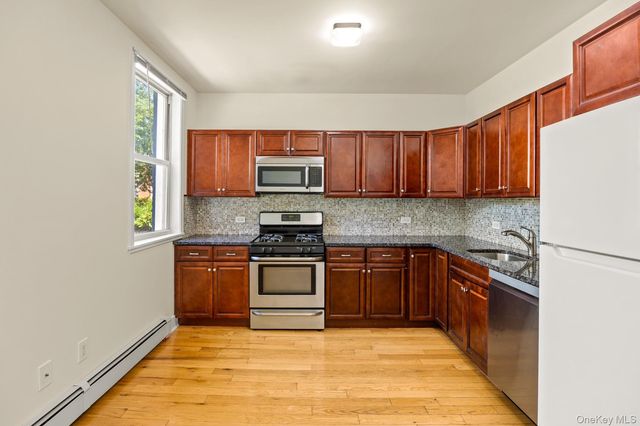4108 20th Avenue, Astoria, NY 11105