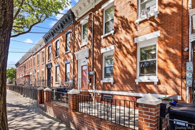 4108 20th Avenue, Astoria, NY 11105