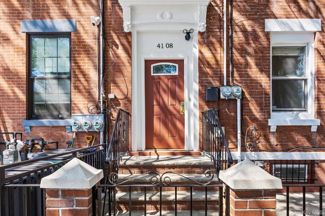 4108 20th Avenue, Astoria, NY 11105
