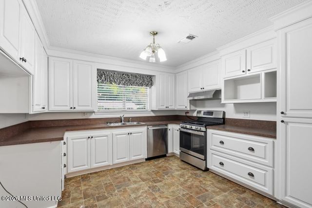 407 Gatewood Drive, Pearl, MS 39208