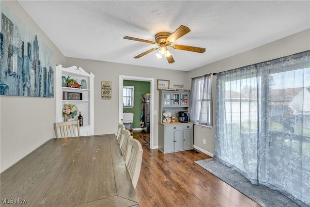 967 Warwick Drive, Sheffield Lake, OH 44054